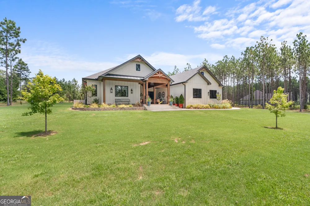 115 E Lake DR Statesboro, GA 30458