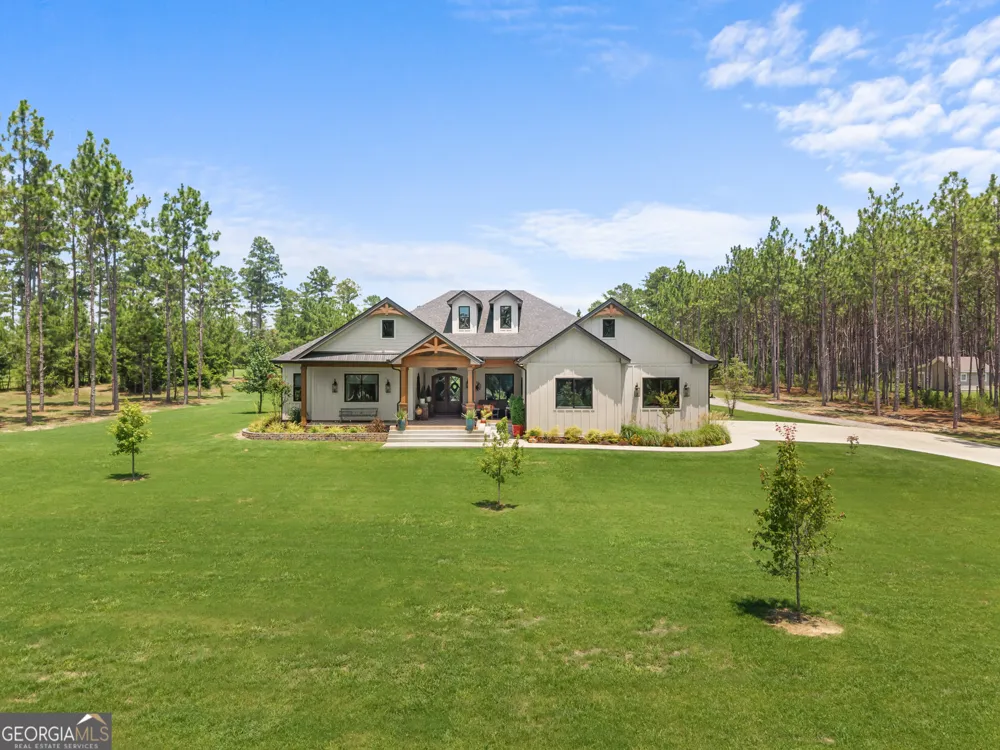 115 E Lake DR Statesboro, GA 30458