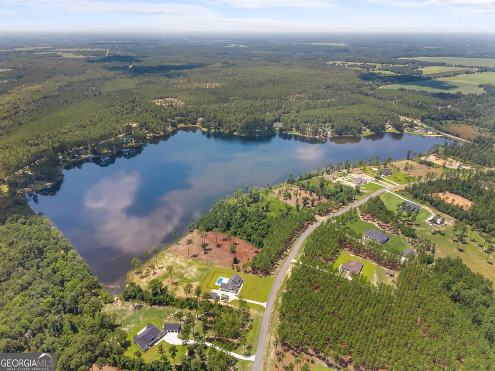 115 E Lake DR Statesboro, GA 30458