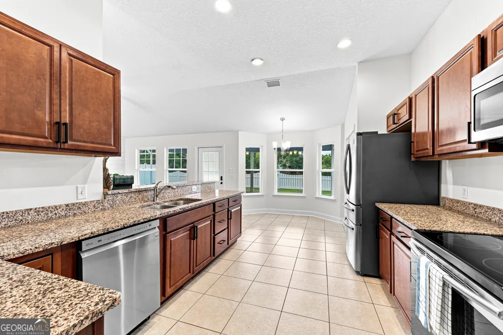 234 Hide Away Lake DR Kingsland, GA 31548
