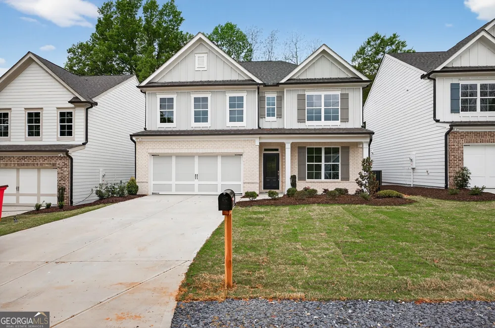 4862 White ST Sugar Hill, GA 30518