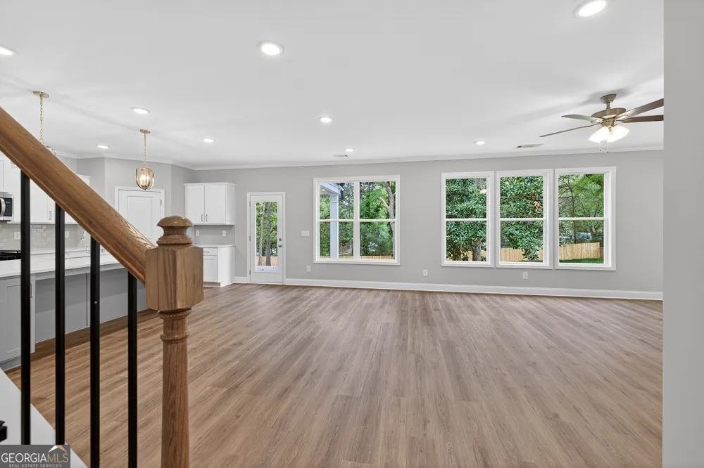 4862 White ST Sugar Hill, GA 30518