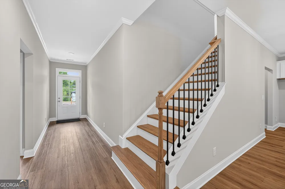 4862 White ST Sugar Hill, GA 30518