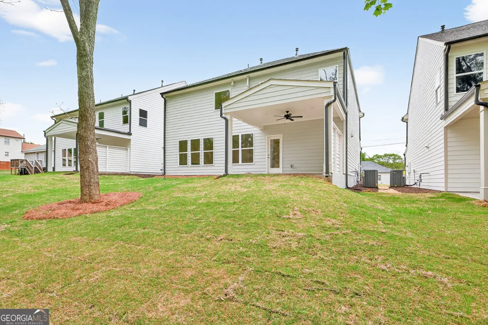 4862 White ST Sugar Hill, GA 30518