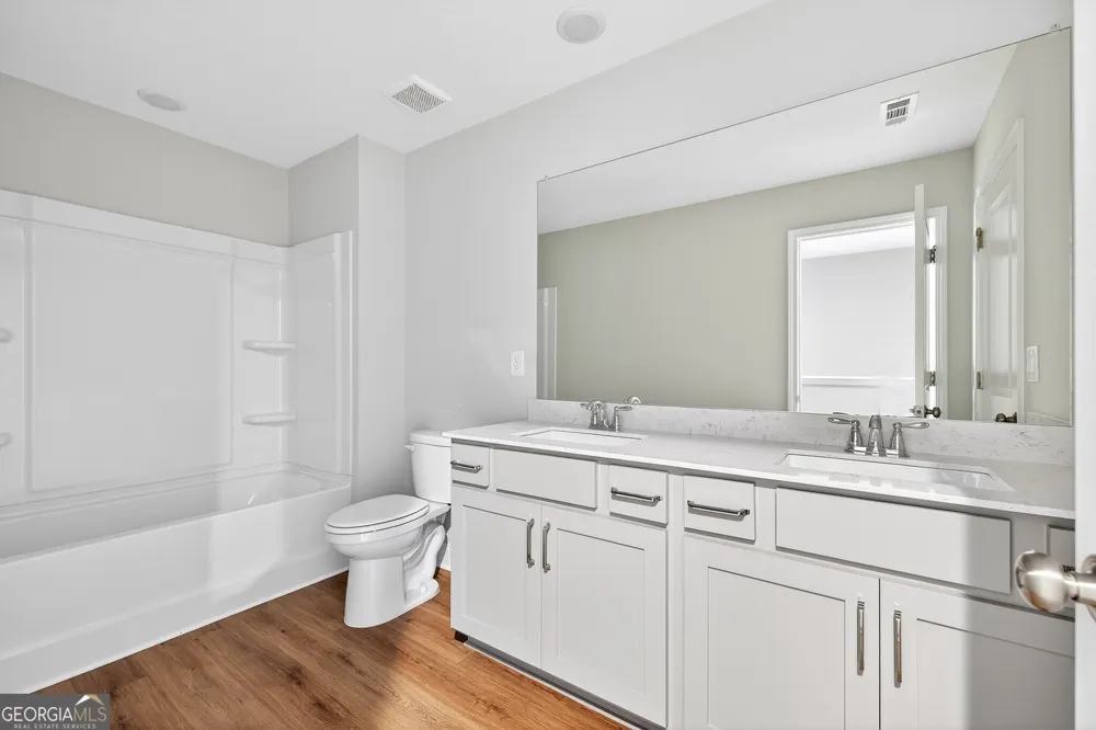 4862 White ST Sugar Hill, GA 30518