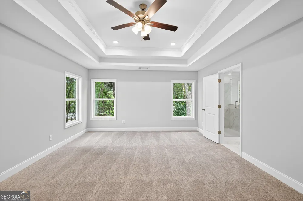 4862 White ST Sugar Hill, GA 30518