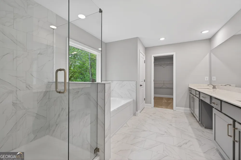 4862 White ST Sugar Hill, GA 30518