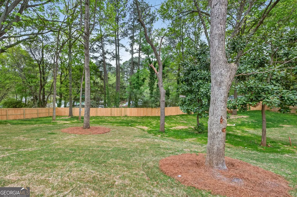 4862 White ST Sugar Hill, GA 30518