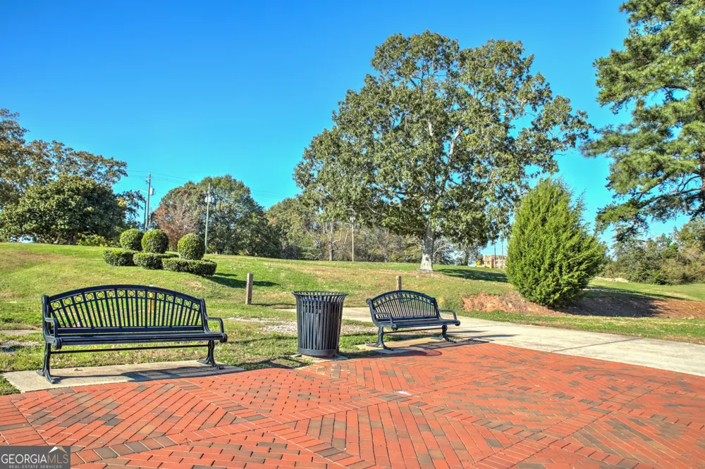 4862 White ST Sugar Hill, GA 30518