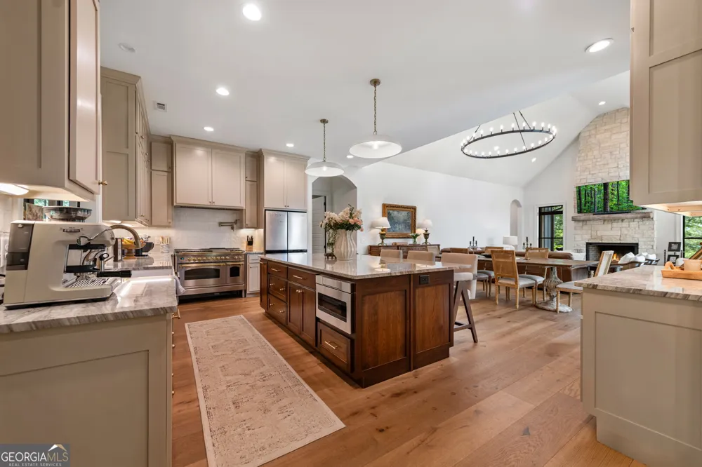 470 Old Orchard RD Ellijay, GA 30536