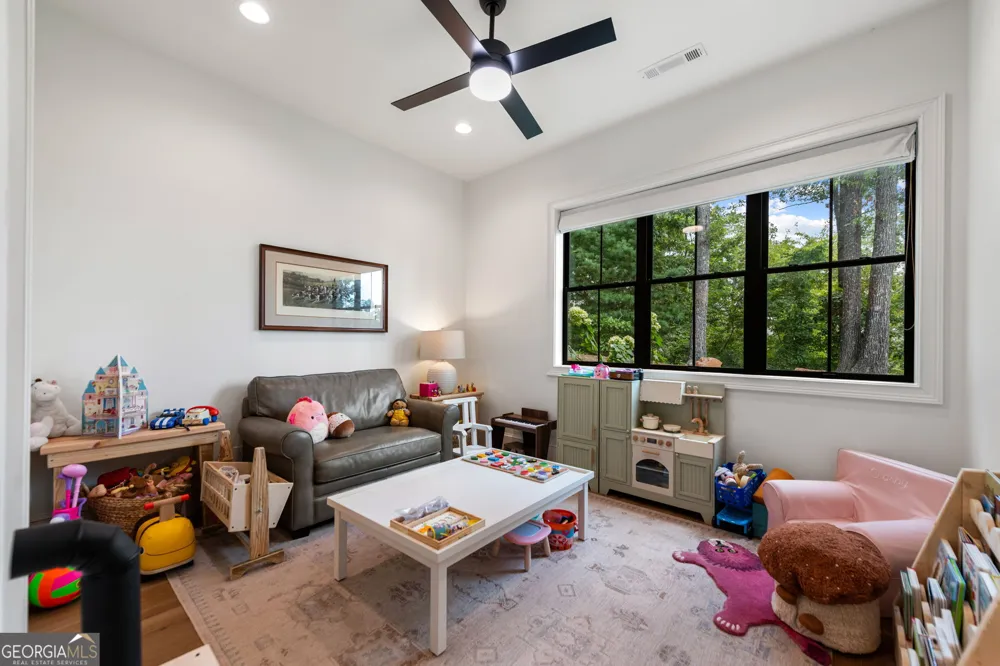 470 Old Orchard RD Ellijay, GA 30536