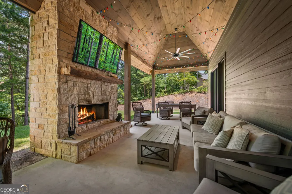 470 Old Orchard RD Ellijay, GA 30536