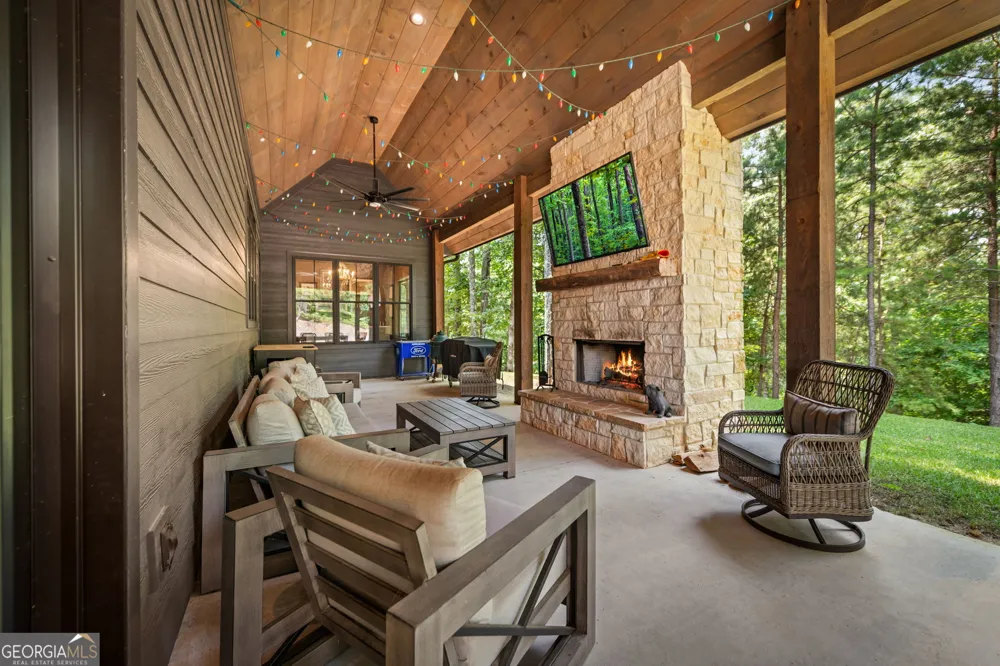 470 Old Orchard RD Ellijay, GA 30536