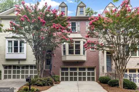 2614 Long Pointe