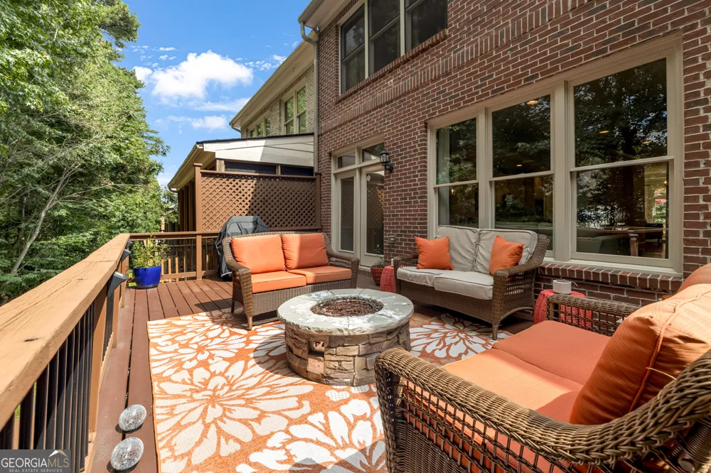 2614 Long Pointe Roswell, GA 30076