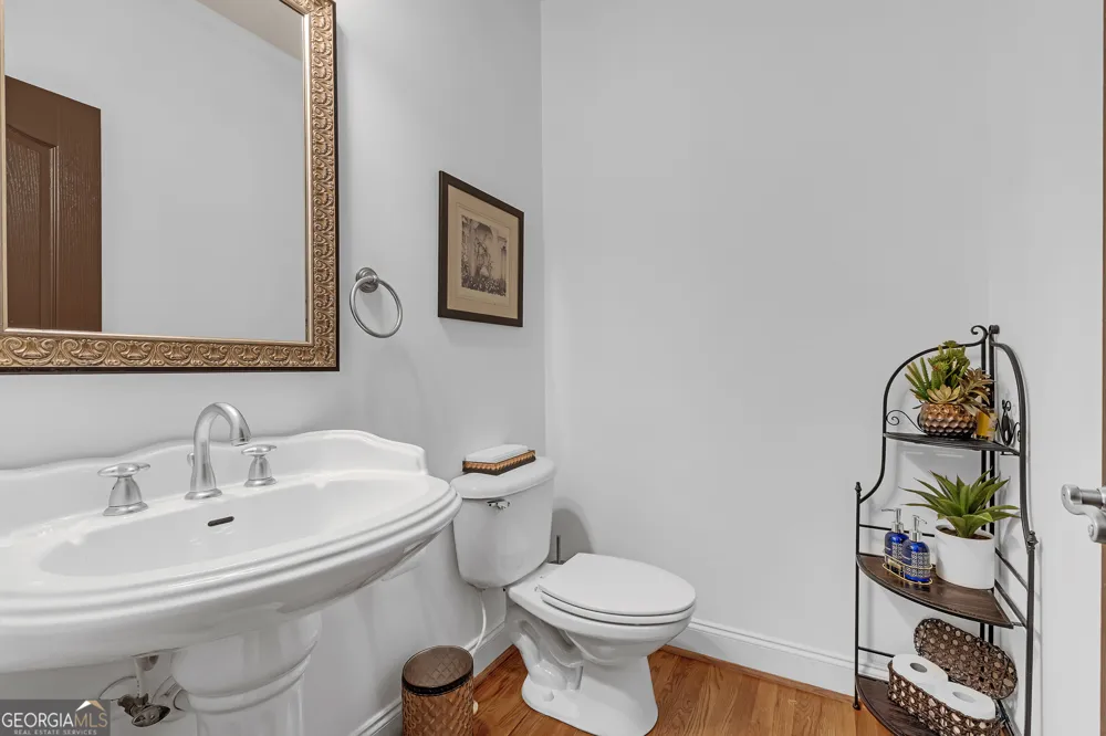2614 Long Pointe Roswell, GA 30076