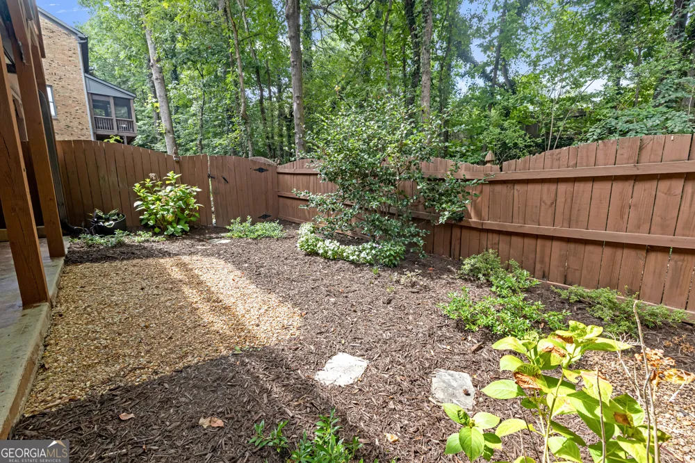 2614 Long Pointe Roswell, GA 30076