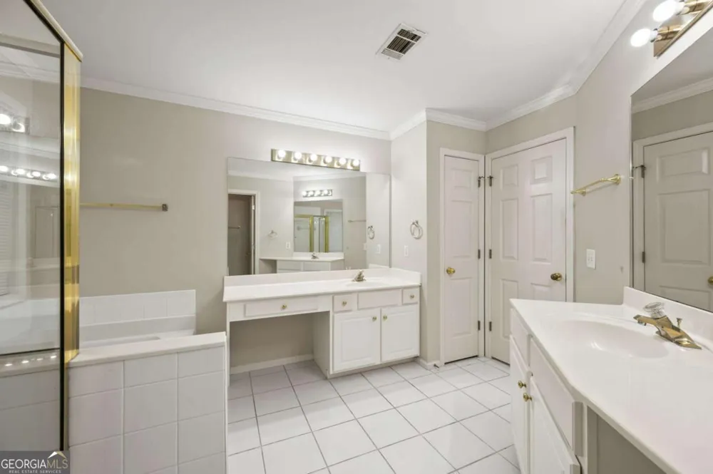 10950 Kimball Crest DR Alpharetta, GA 30022