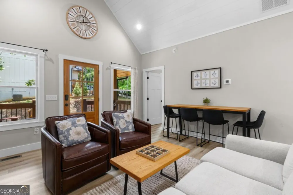 1100 Zenith TRL Ellijay, GA 30540