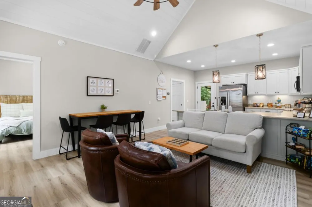 1100 Zenith TRL Ellijay, GA 30540