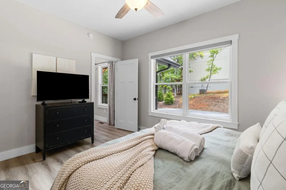 1100 Zenith TRL Ellijay, GA 30540