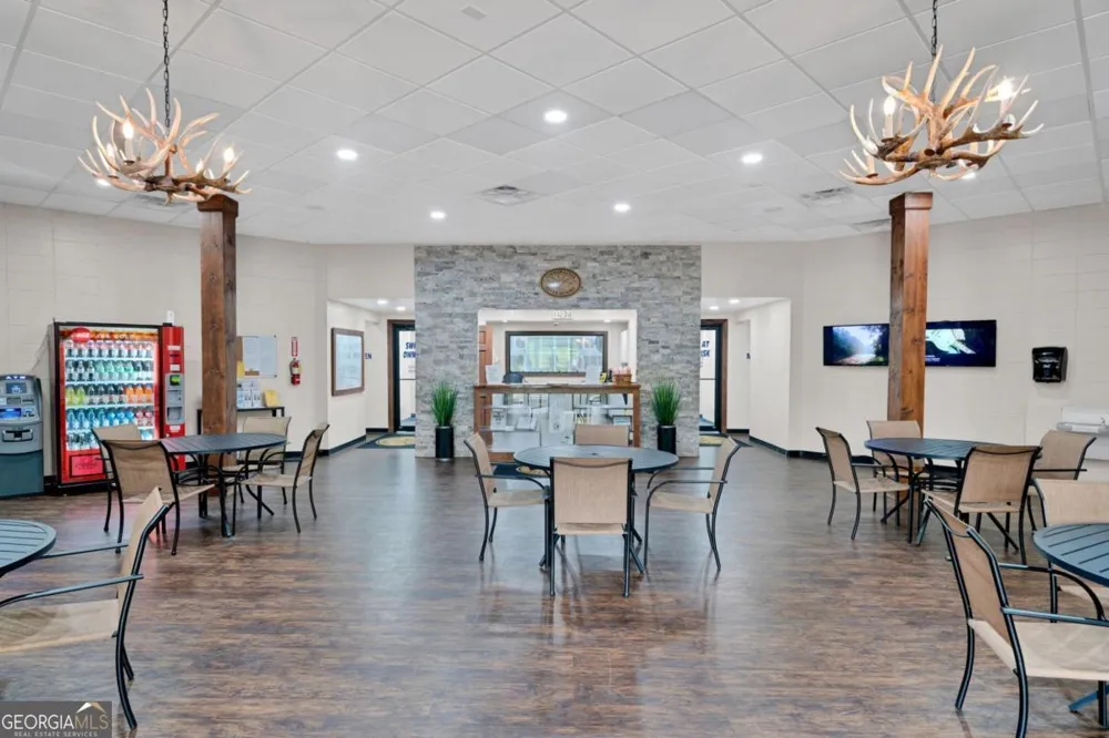 1100 Zenith TRL Ellijay, GA 30540