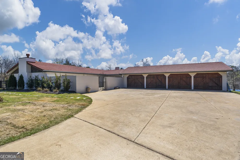 1229 Pierce RD Waverly Hall, GA 31831