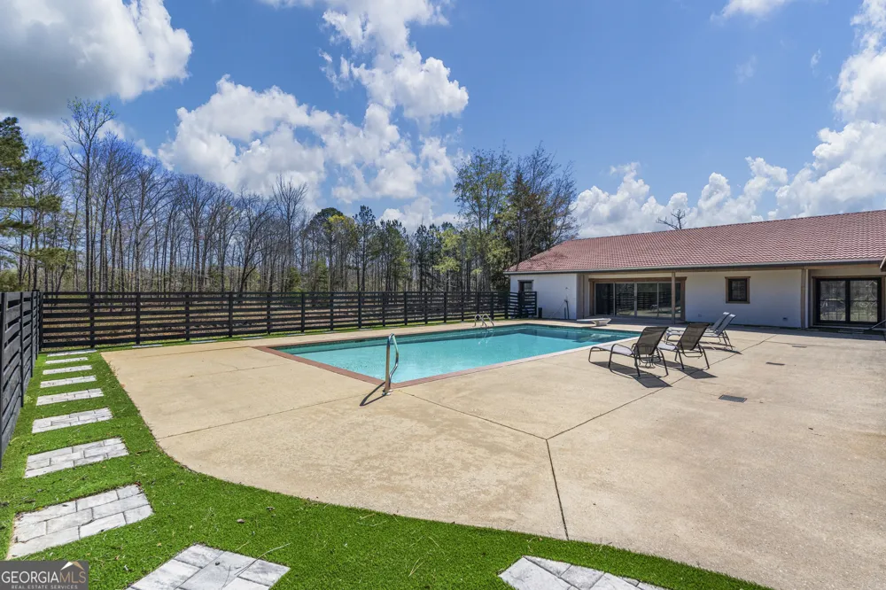 1229 Pierce RD Waverly Hall, GA 31831