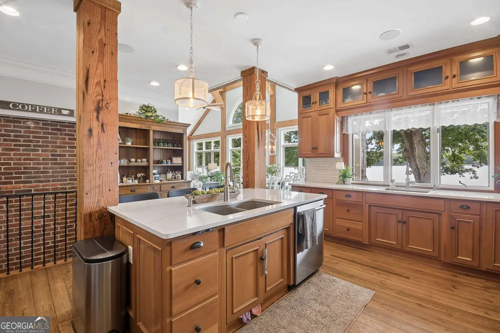 102 Pebblestump PT Peachtree City, GA 30269