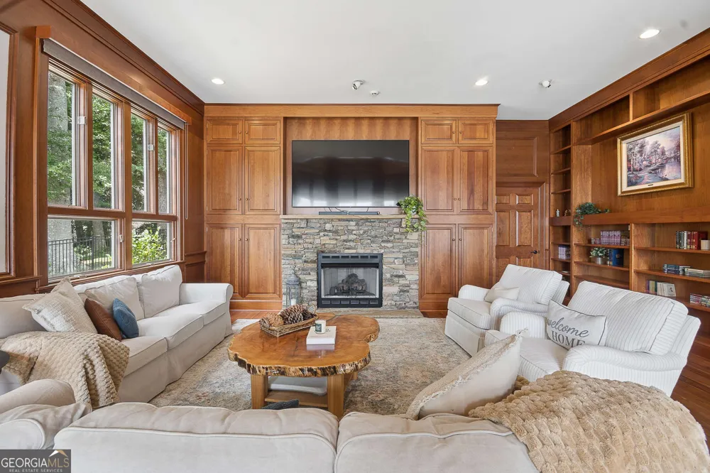 102 Pebblestump PT Peachtree City, GA 30269