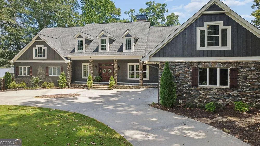 102 Pebblestump PT Peachtree City, GA 30269