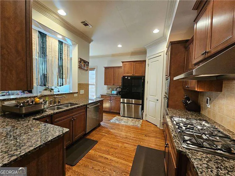 10924 Waters RD Alpharetta, GA 30022