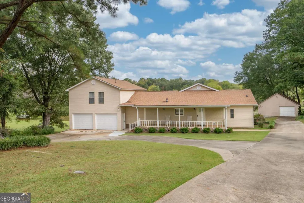 1180 Green Briar DR Madison, GA 30650