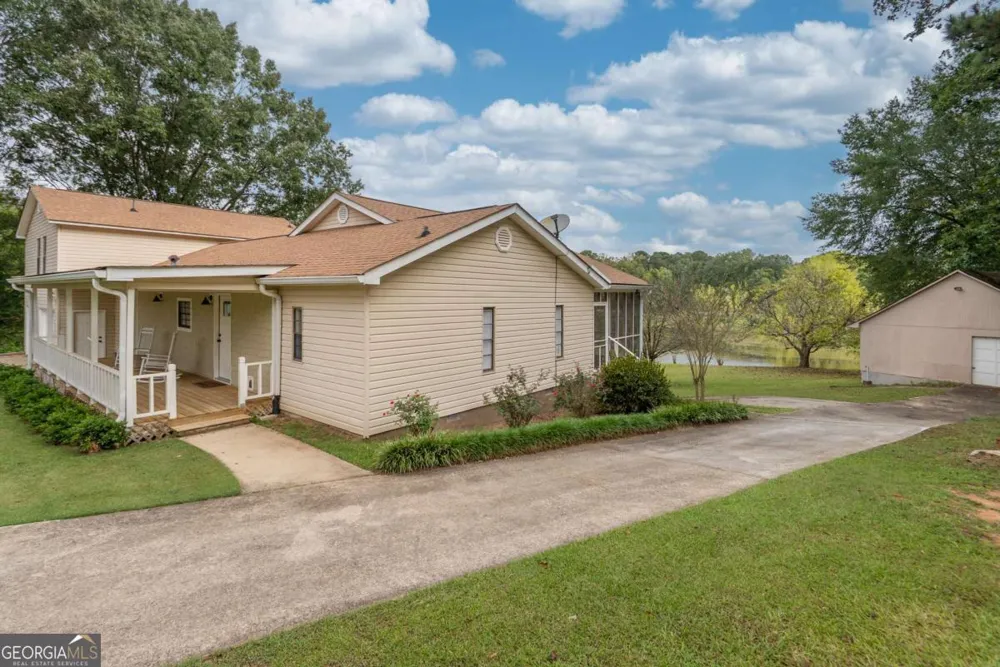1180 Green Briar DR Madison, GA 30650
