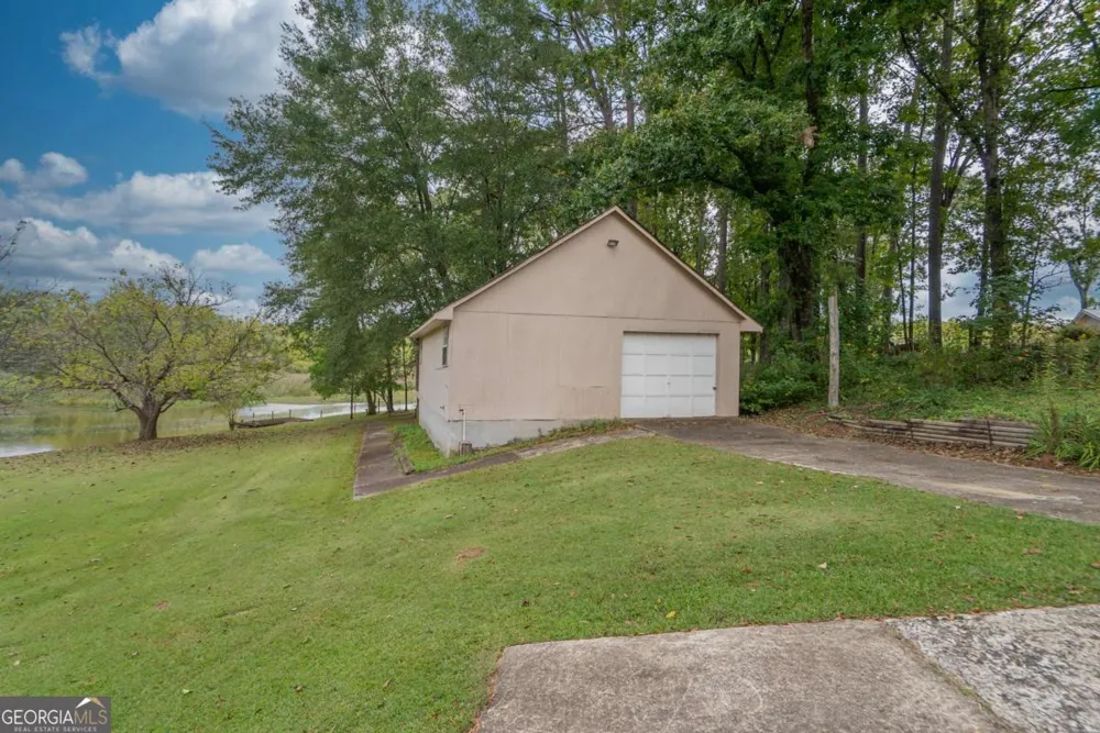 1180 Green Briar DR Madison, GA 30650