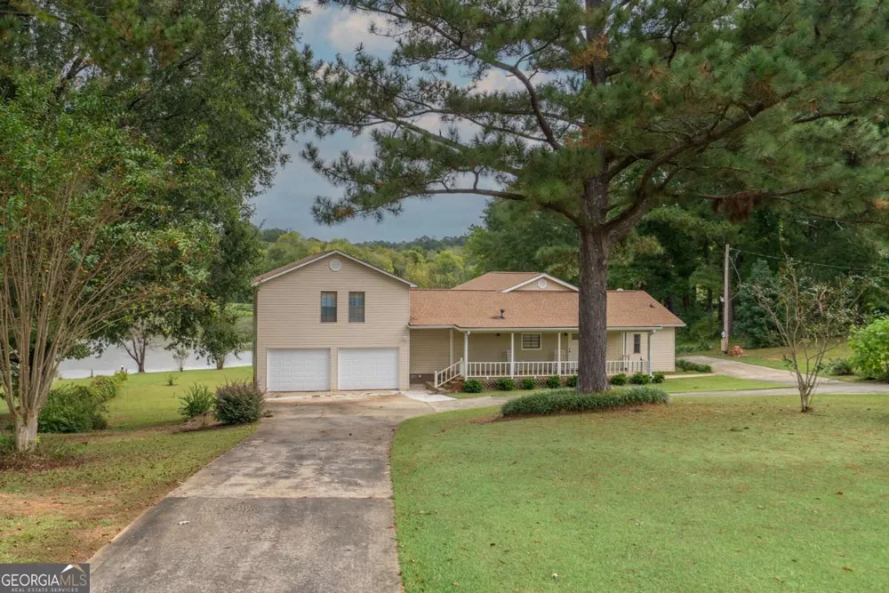 1180 Green Briar DR Madison, GA 30650