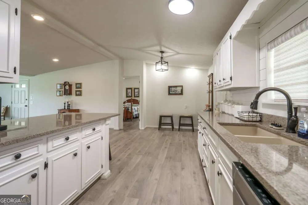 1180 Green Briar DR Madison, GA 30650