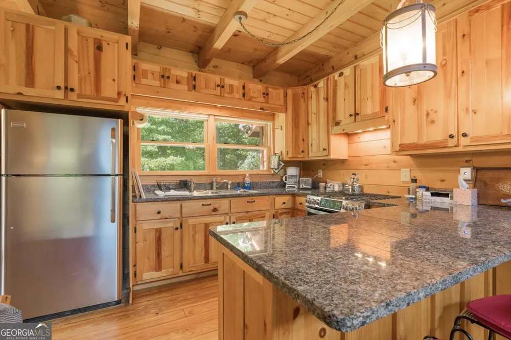 196 Creek Camp RD Ellijay, GA 30536