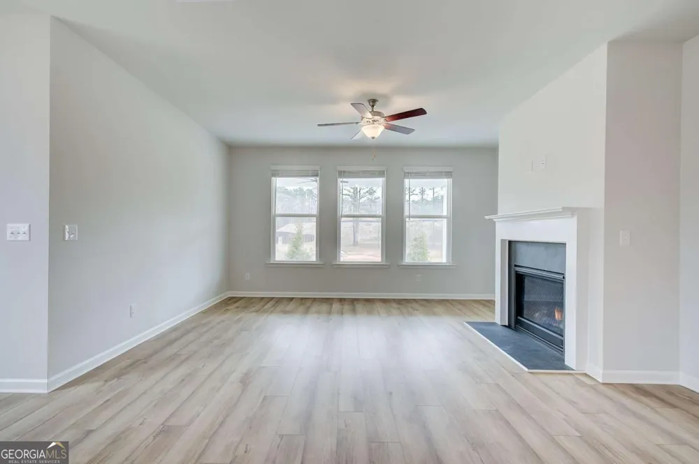 2424 Dixon PL Lawrenceville, GA 30045