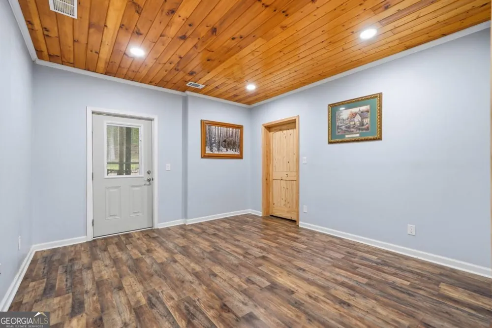387 Leonard Evans RD Ellijay, GA 30540