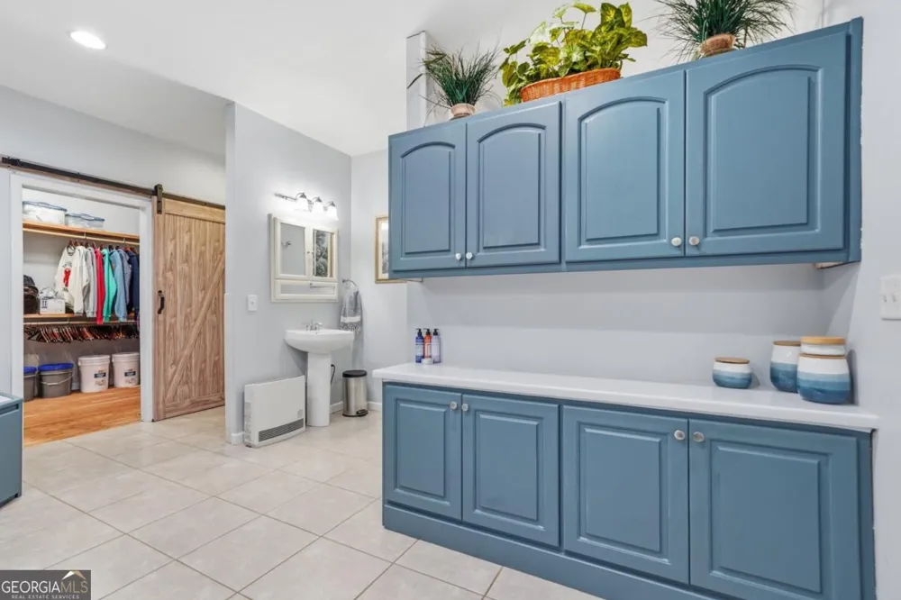 387 Leonard Evans RD Ellijay, GA 30540