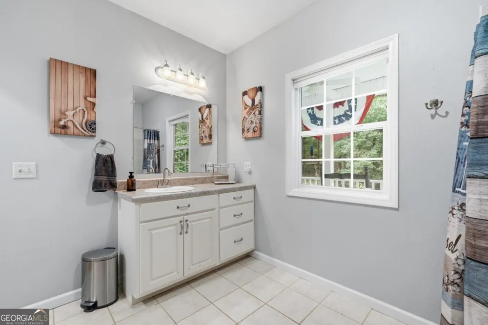 387 Leonard Evans RD Ellijay, GA 30540