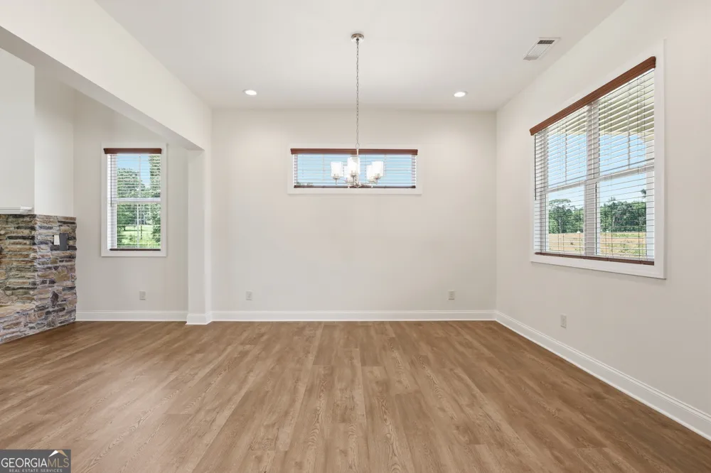 114 Grove Park DR Cornelia, GA 30531