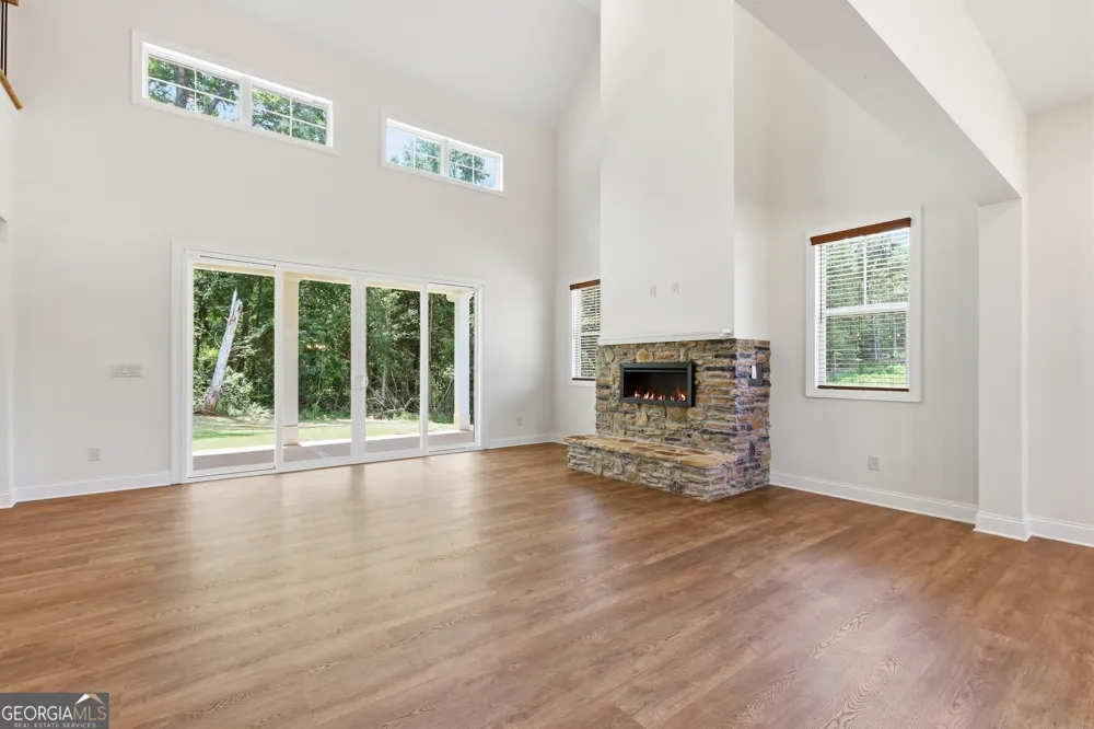 114 Grove Park DR Cornelia, GA 30531