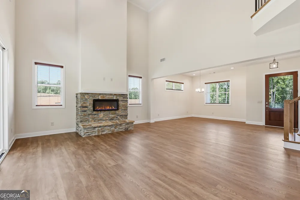114 Grove Park DR Cornelia, GA 30531