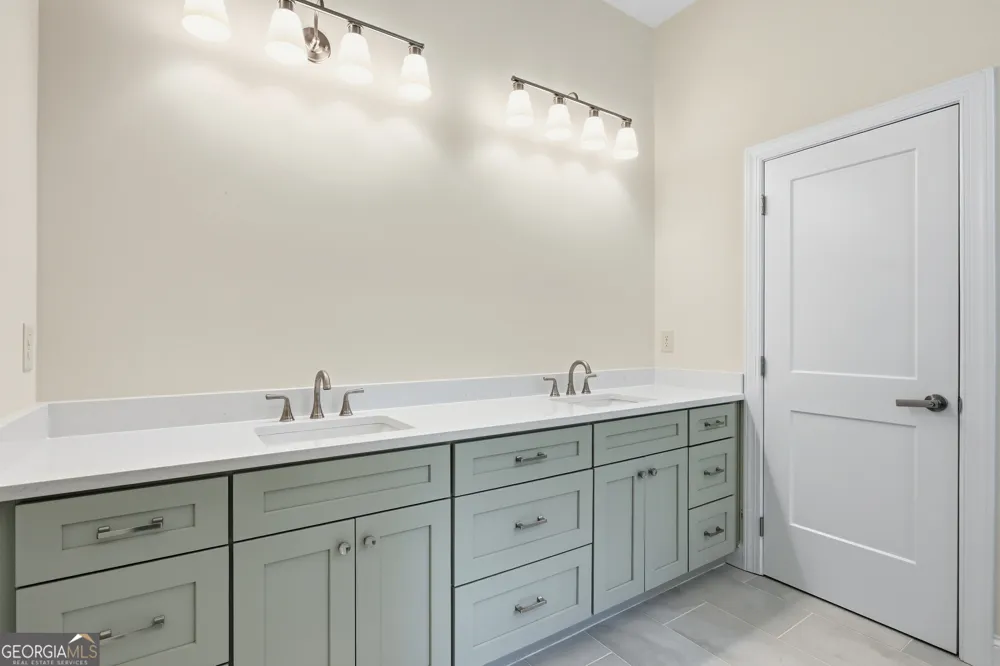 114 Grove Park DR Cornelia, GA 30531