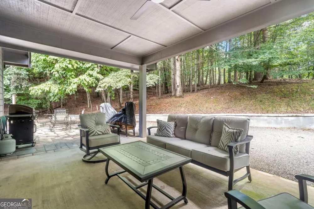 36 Dapple LN Ellijay, GA 30540