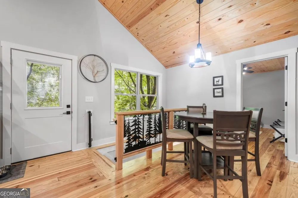36 Dapple LN Ellijay, GA 30540
