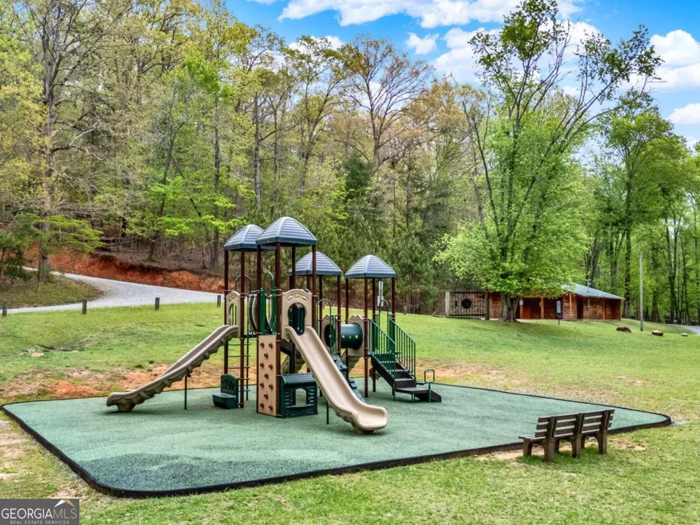 36 Dapple LN Ellijay, GA 30540