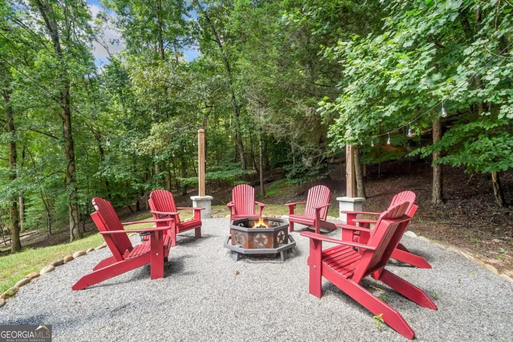 36 Dapple LN Ellijay, GA 30540